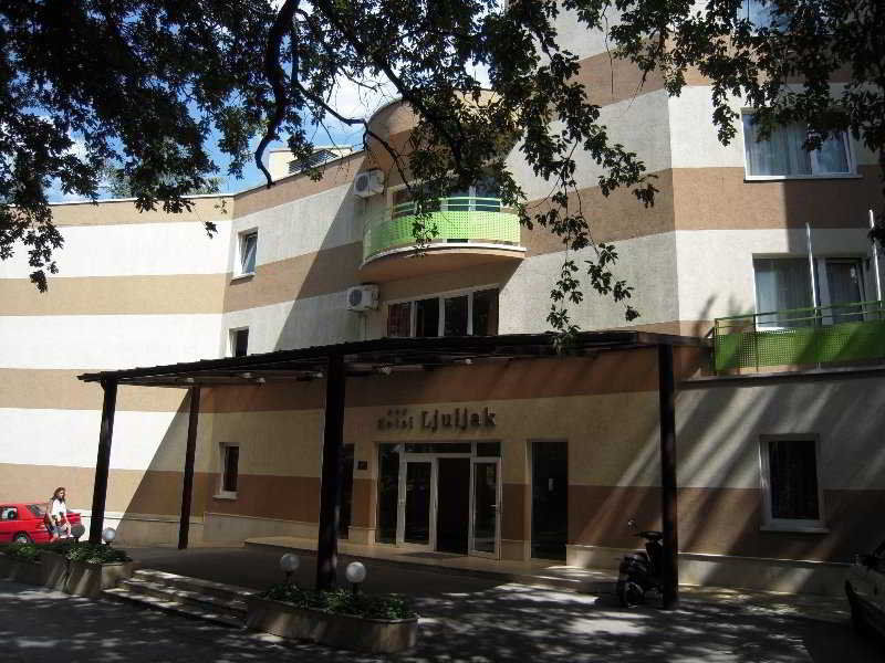 Ljuljak Hotel Altın Kumlar Dış mekan fotoğraf