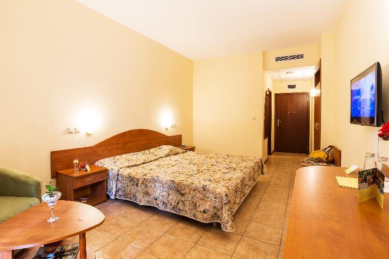 Ljuljak Hotel Altın Kumlar Dış mekan fotoğraf