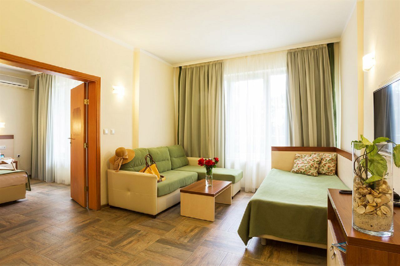 Ljuljak Hotel Altın Kumlar Dış mekan fotoğraf